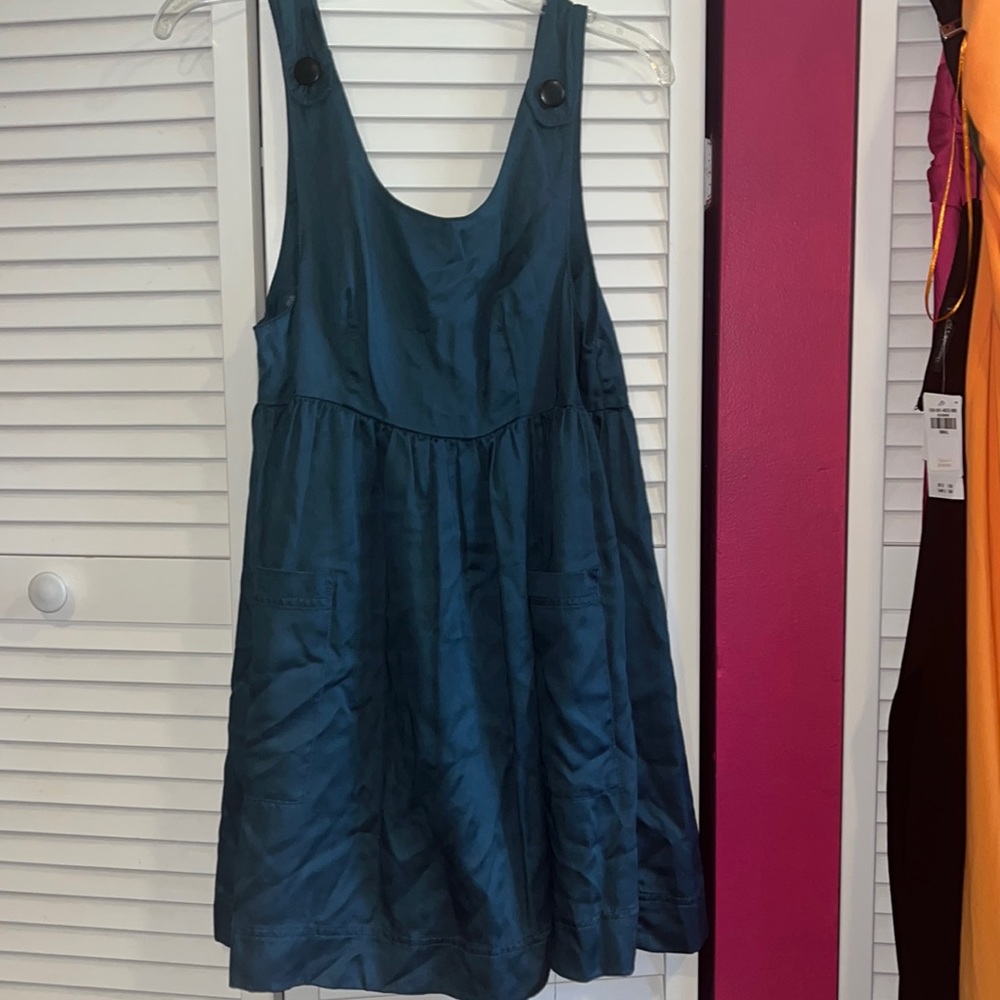 blue green dress, loose fitting, xs but would def fit small or med.